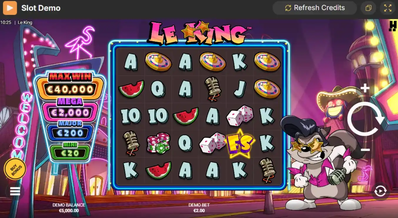 Le King slot reels with bonus symbols and demo balance info.